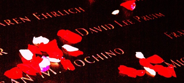 Lifestyle: National September 11 Memorial @ Ground Zero (NYC) at Night (Vol.1)
