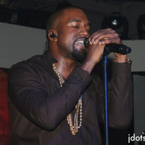 2-kanye-west-samsung-galaxy-note-2